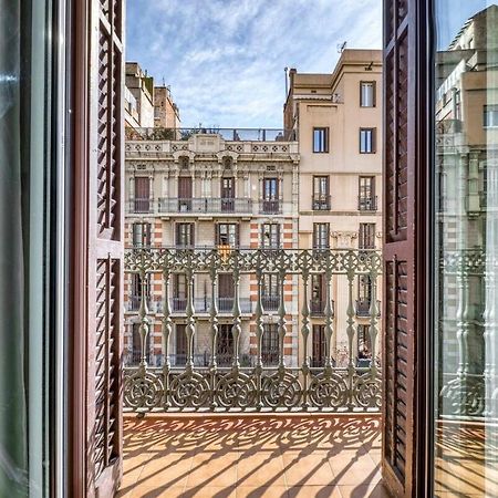 Perfectly Located 4Bed 4Bath Apartment In Barcelona 1 2 Exterior photo
