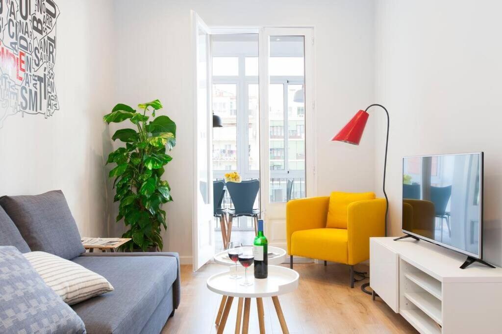 Perfectly Located 4Bed 4Bath Apartment In Barcelona 1 2 Exterior photo